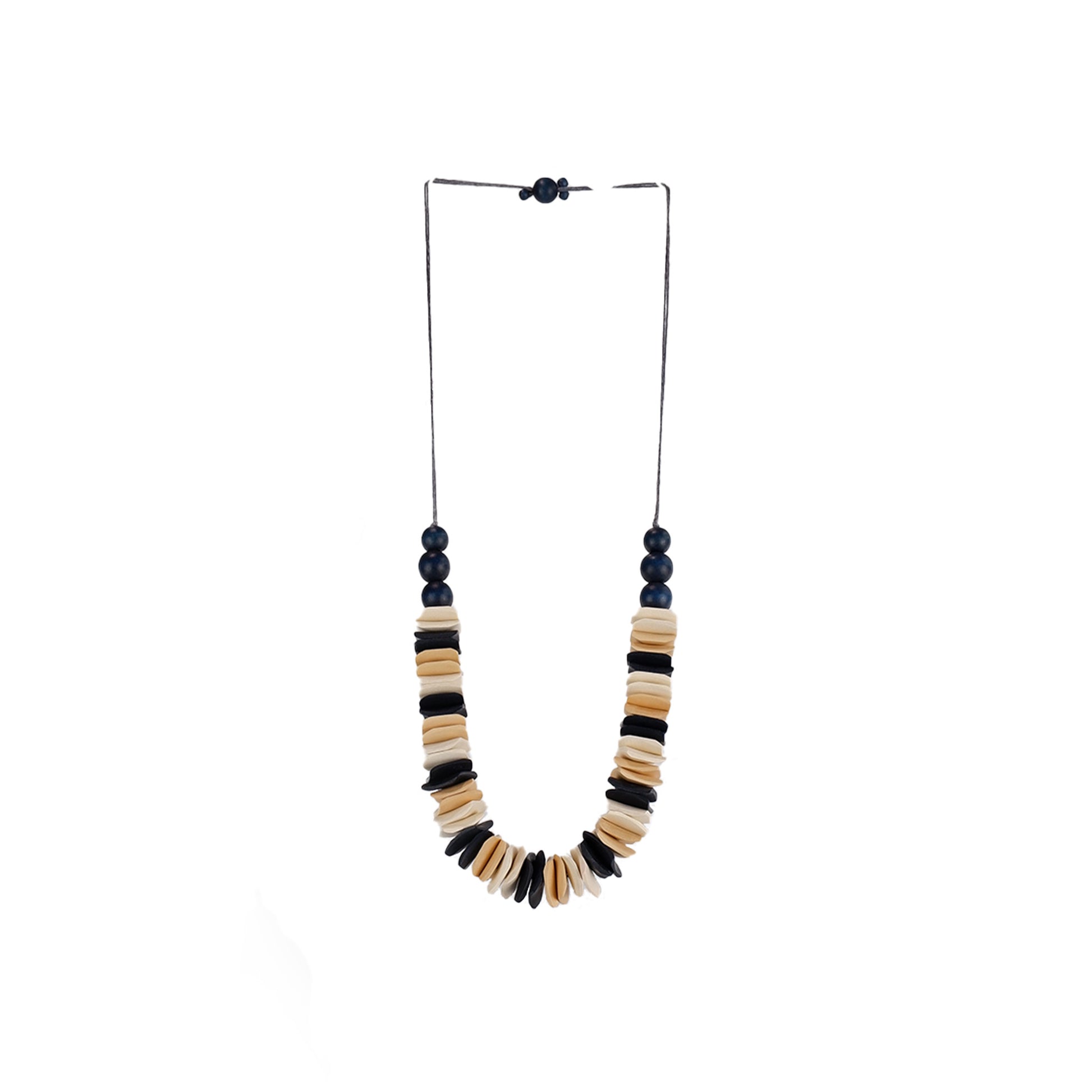 Handmade beige wooden necklace featuring stacked wooden square components. Ethically crafted, lightweight, and perfect for modern and sustainable fashion lovers.