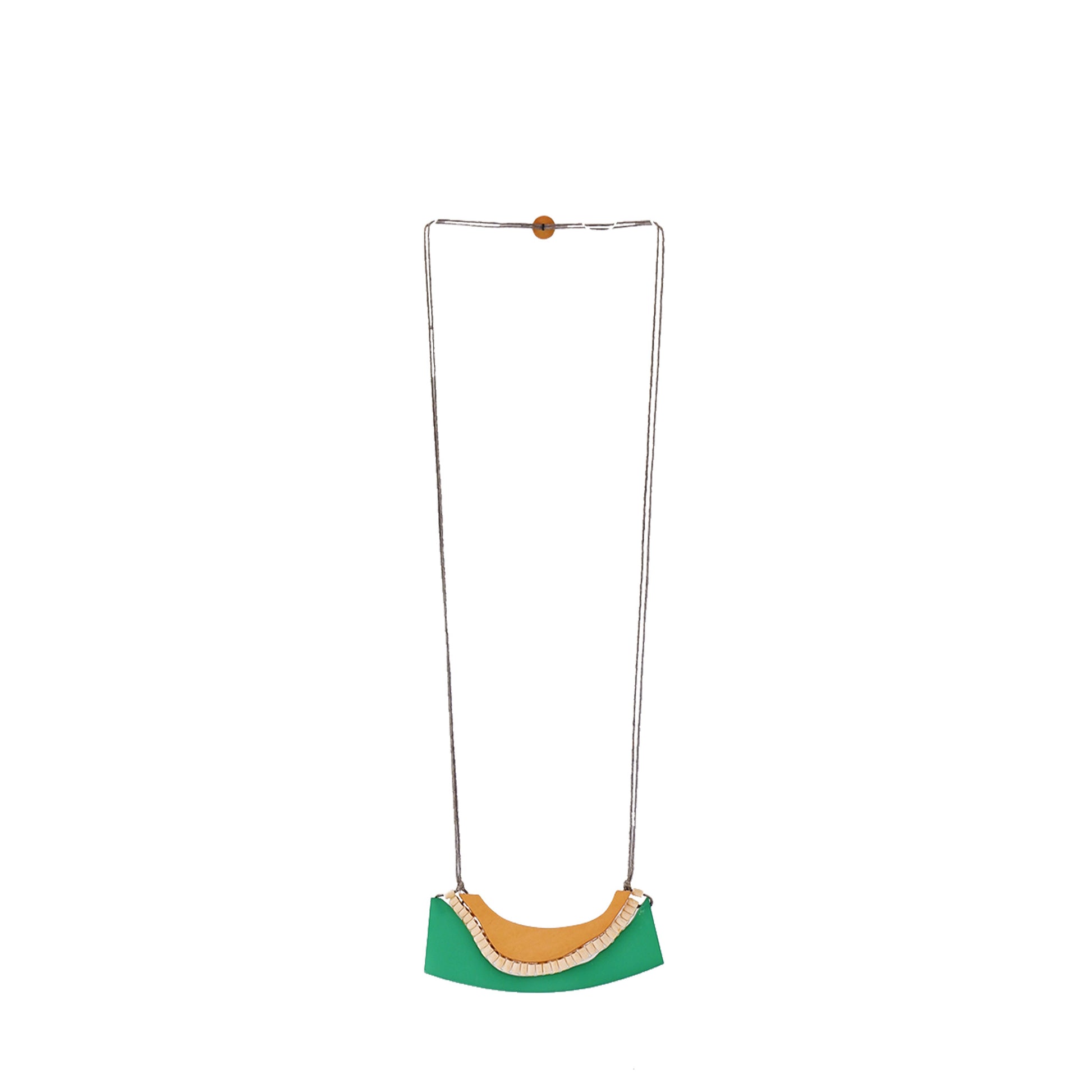 Handmade wooden necklace featuring a wood and acrylic pendant in green with a beach-inspired design. A unique, eco-friendly, artisan-crafted jewelry piece perfect for summer.

